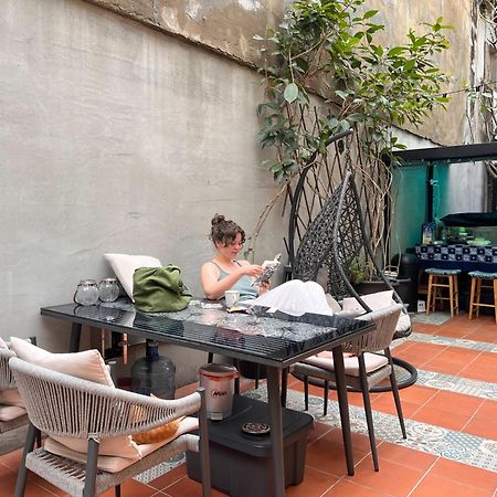 Local Backpacker Hostel Tainan Exterior foto